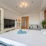 Charming 3 Bedroom Apartment At Triana Center By Oui Seville